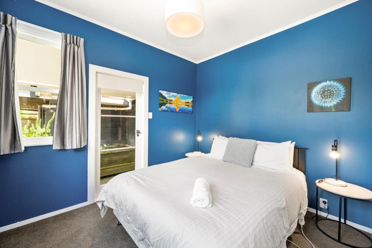 Springfield Rise Lodge - Rotorua Holiday Home Екстер'єр фото