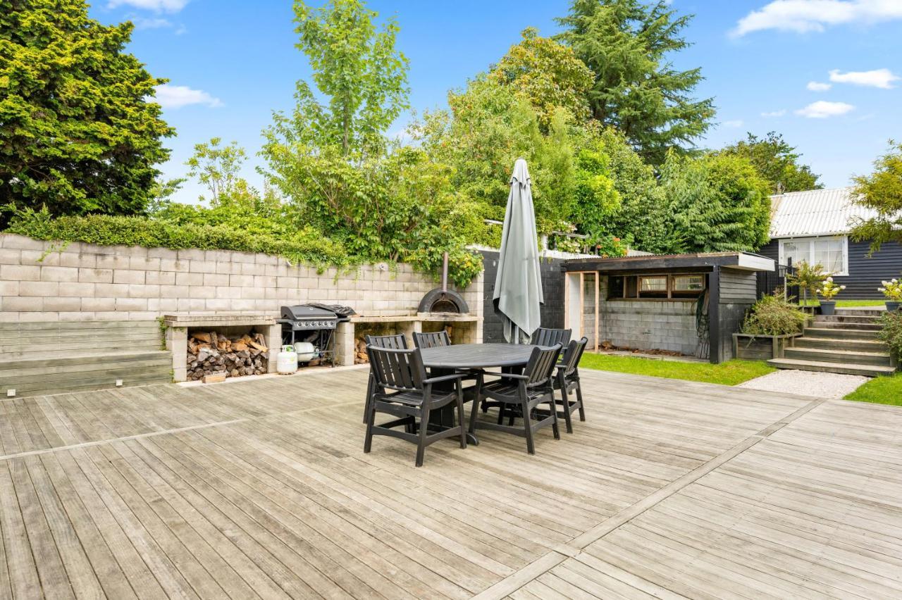 Springfield Rise Lodge - Rotorua Holiday Home Екстер'єр фото