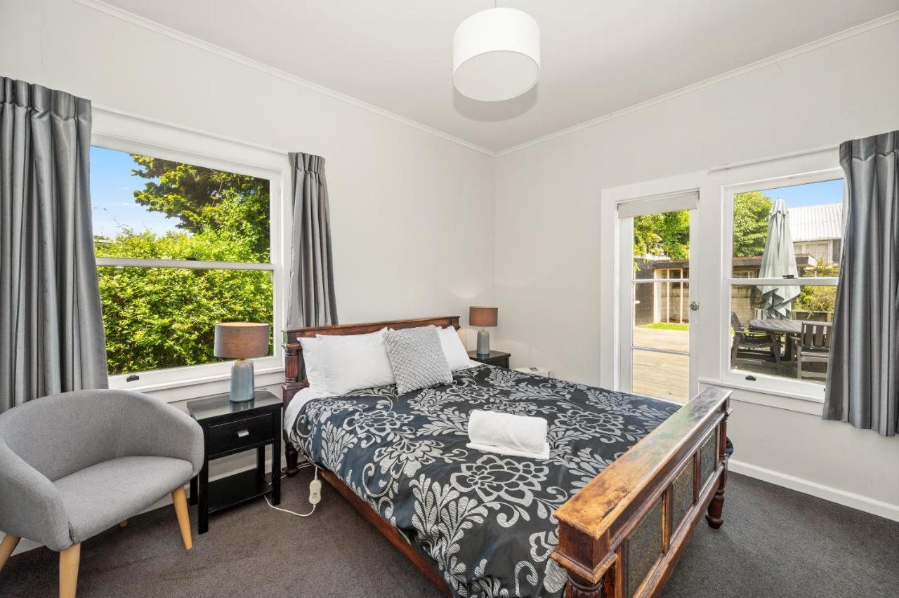 Springfield Rise Lodge - Rotorua Holiday Home Екстер'єр фото